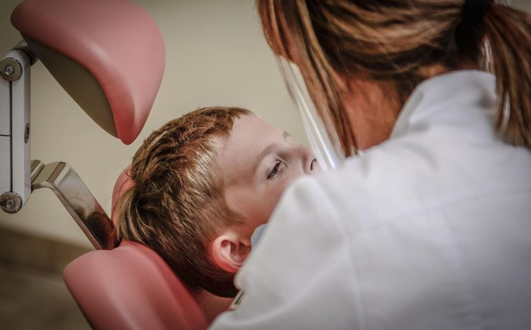 jarmoluk-dentist-428645_1920 (1)